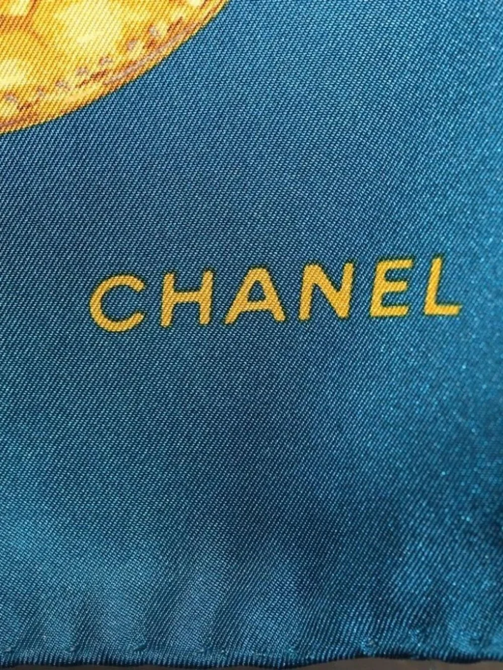 CHANEL brand	chanel color	blue
